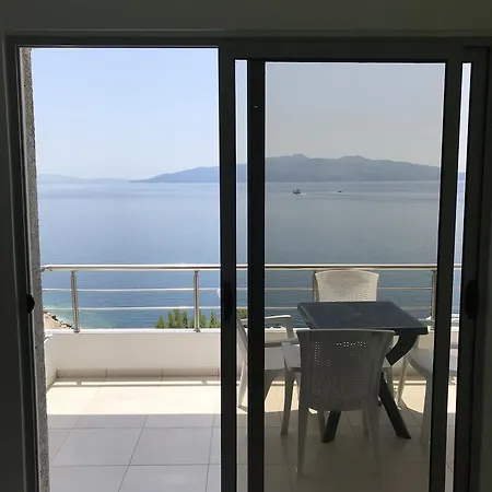 Miramare Sea View Apartment *