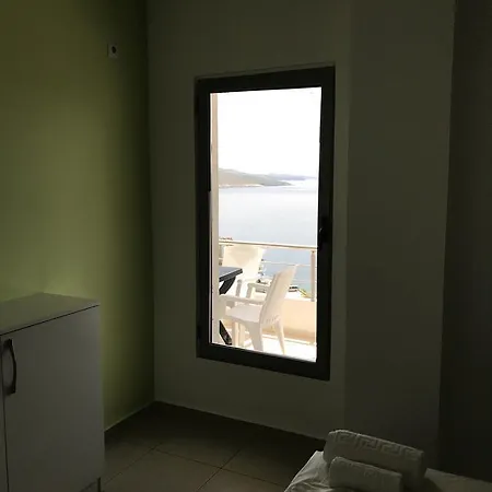 Apartment Miramare Sea View